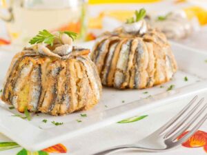 tortini con acciughe ripieni