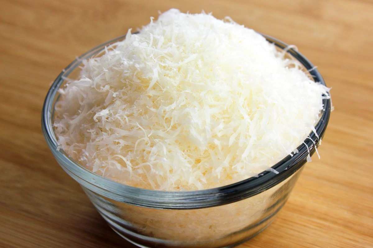 formaggio grattugiato in una ciotola